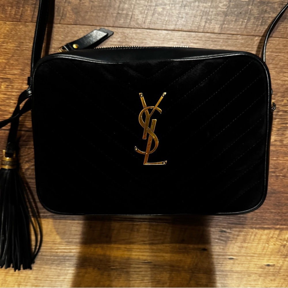 Yves Saint Laurent Black Suede Lou Crossbody Camera Bag - Picture 2 of 13